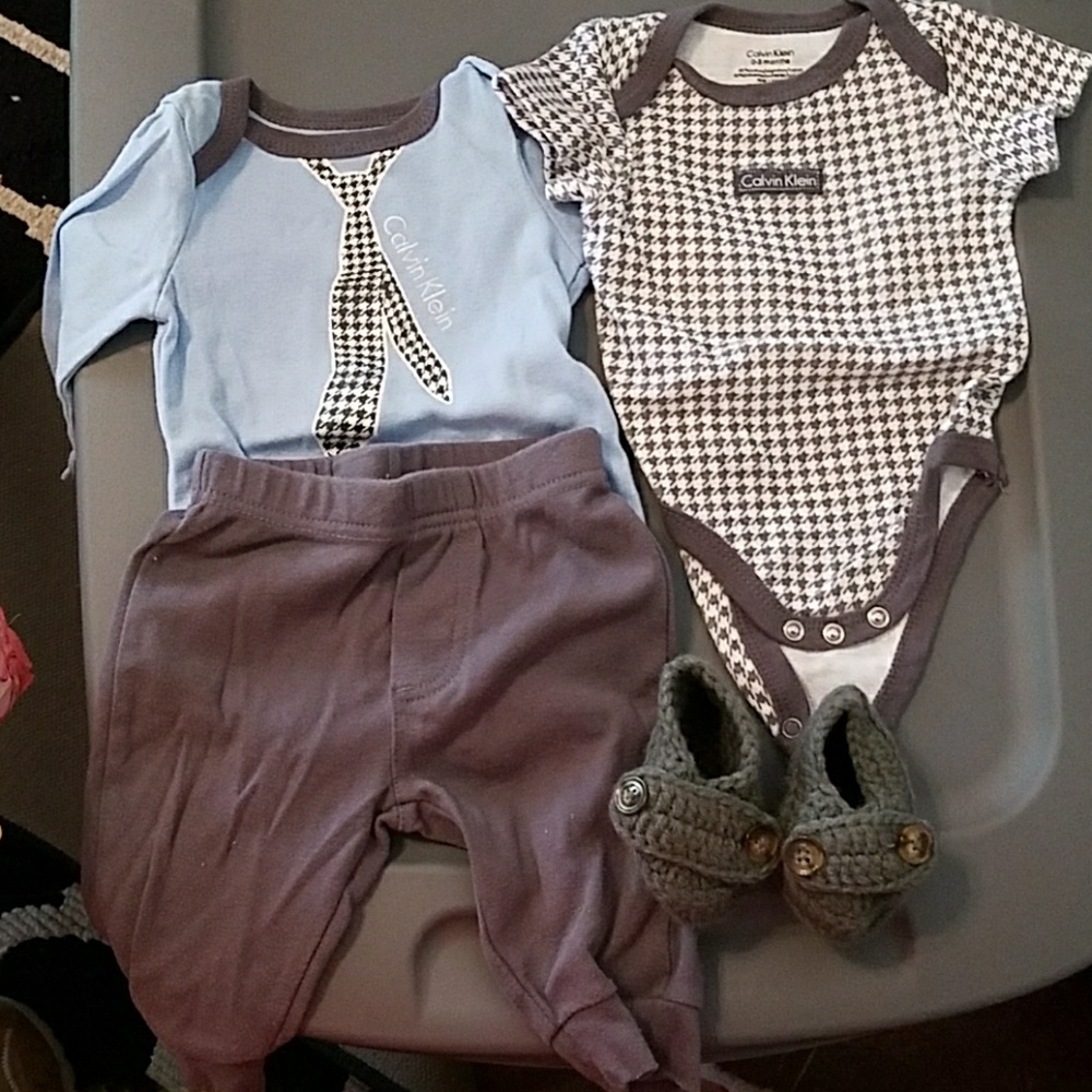 Gray Calvin Klein pant/onsie set